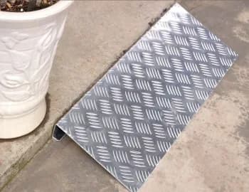 Пандус перекатной 845х700х80 мм